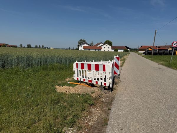 Glasfaser-Bauarbeiten in Altötting-Holzhausen, Mai 2026 